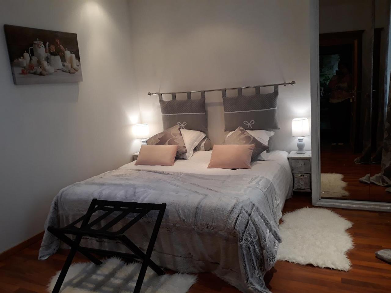 Bed And Breakfast "Le Moulin A Grains" Ménil-la-Horgne Εξωτερικό φωτογραφία